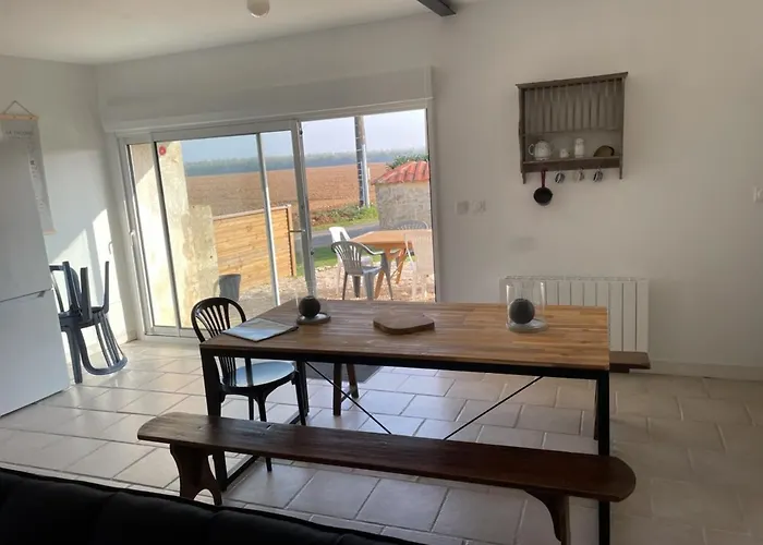 La Commanderie Des Templiers 4 étoiles * Saint-Etienne-de-Brillouet