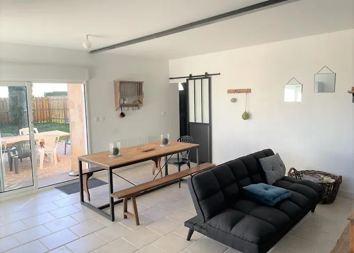 La Commanderie Des Templiers 4 Etoiles * Saint-Etienne-de-Brillouet